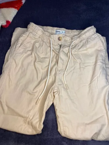 Vendo calça em sarja menino 10 anos