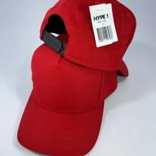 BONÉ LISO LÃ VERMELHO