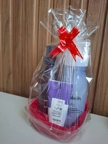 Natura kit Hidratante, Body Splash e Creme para as Mãos