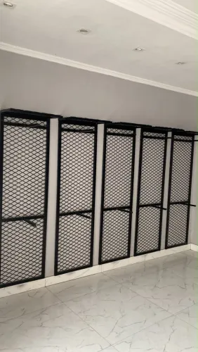 Arara para loja de roupa em arcelon
