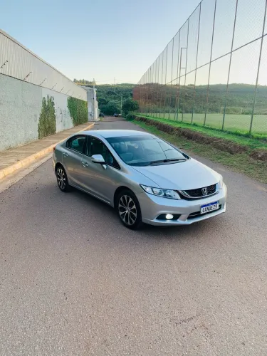 Honda Civic Sedan LXR 2.0 Flexone 16V Aut. 4P 2015