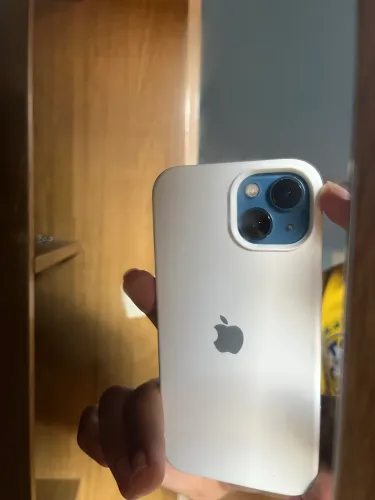 iPhone 13 - bateria 100%