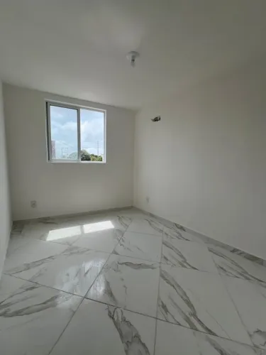 Apartamento com 2 dormitórios à venda por R$ 160.000 - Paratibe - João Pessoa/PB