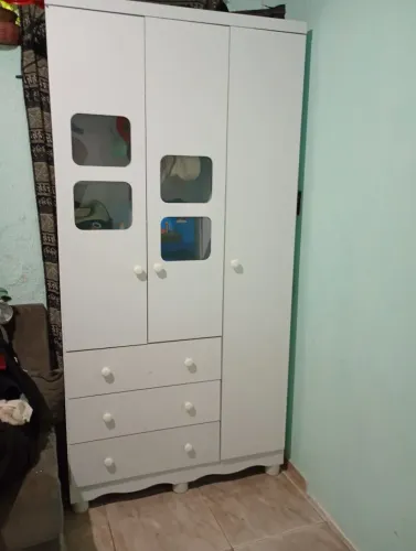 Guarda roupa infantil