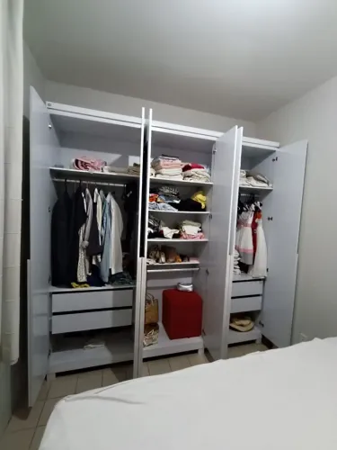 GUARDA ROUPA