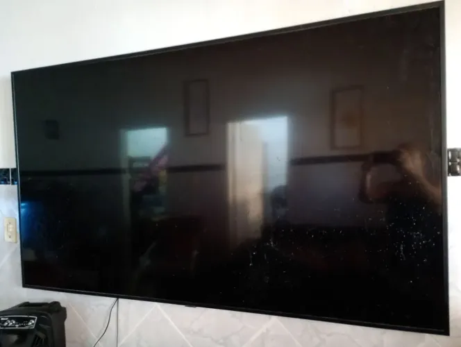 Vendo Tv Samsung 75 polegadas Crystal UHD + Controle Smart Original rt