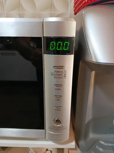 Microondas 30 litros Fischer
