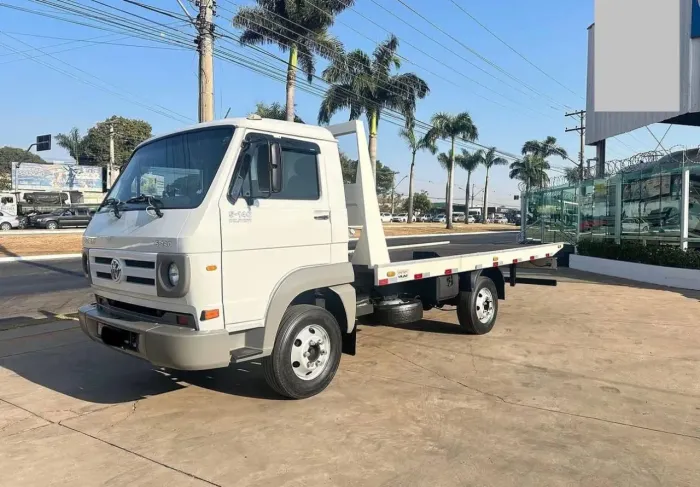 VW 5.140 PLATAFORMA GUINCHO
