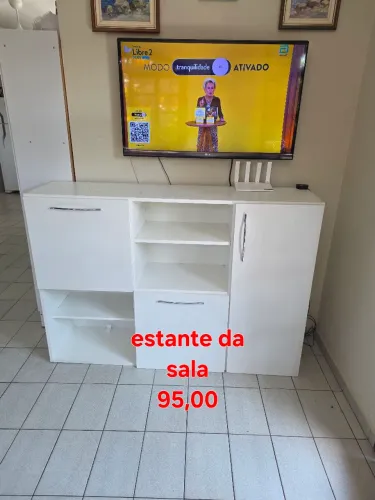 2 estantes em mdf +3 prateleiras 