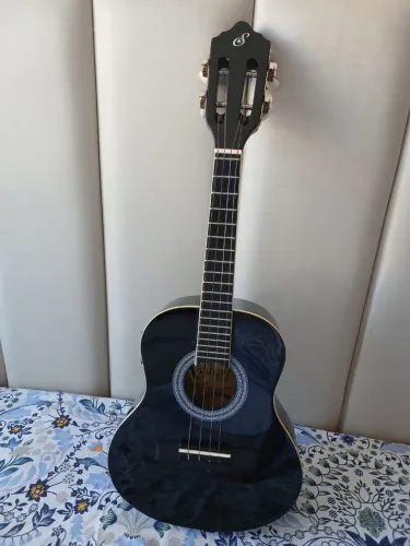 Cavaquinho elétrico/eletroacústico + afinador cromático + equalizador G2TM + capa, inclusa