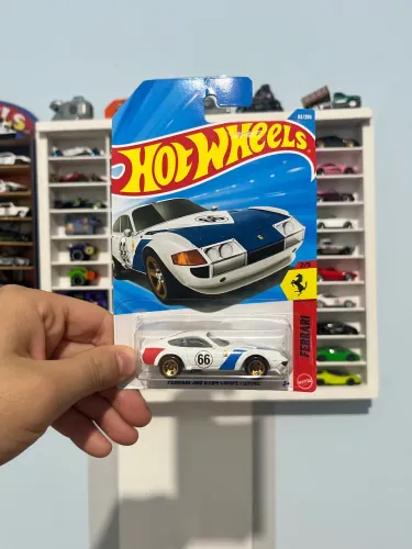 Miniatura Hotwheels - Ferrari