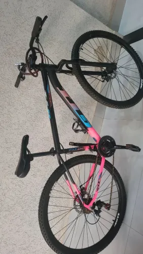 Vende-se bicicleta