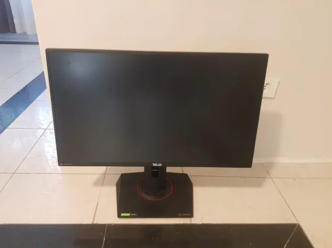 Monitor Gamer ASUS TUF Gaming VG259QR, 24,5", IPS, Full HD (1920×1080) e 165Hz.