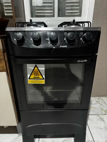 Vendo fogão muito inteiro