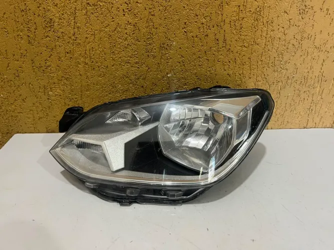 Farol esquerdo Up 2018/2019/2020/2021