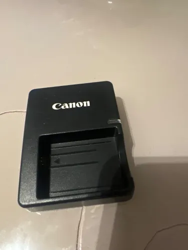 Carregador bateria câmera cannon T1i