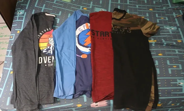 Kit roupas menino 10/11 anos usadas em bom estado.