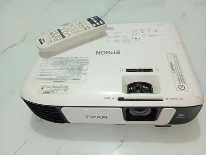 Projetor Epson wi-fi