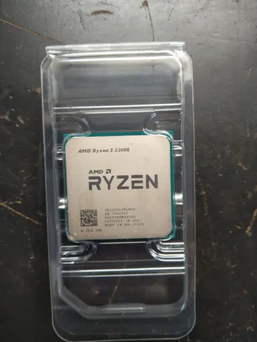 Processador AMD Ryzen 3 2200G AM4 (Com Gráficos Radeon Vega 8)