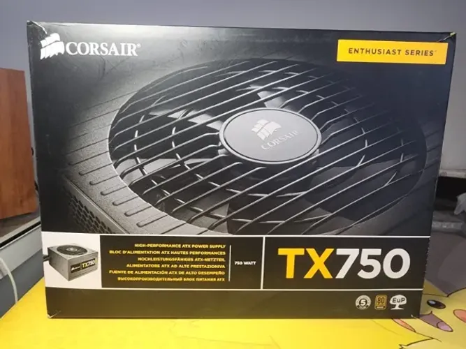 Fonte Corsair TX750 750W 80 Plus Bronze