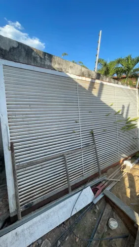 Vendo portão de ferro