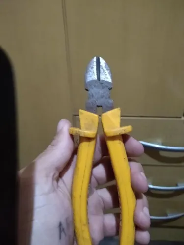 Vendo alicate de corte marca Vonder