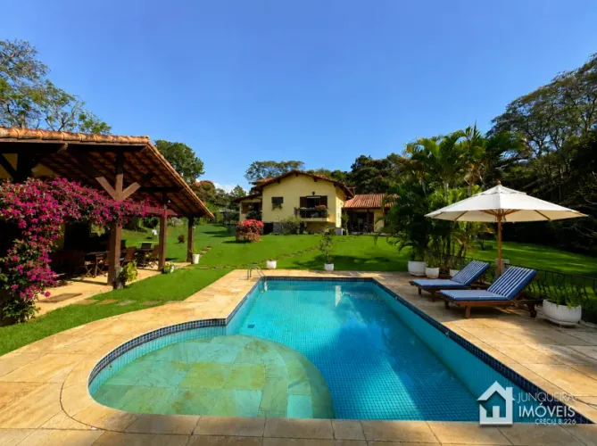 Casa em Condomínio- Petrópolis, Itaipava