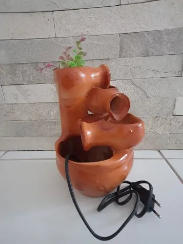 Fobte de água com bomba de agua