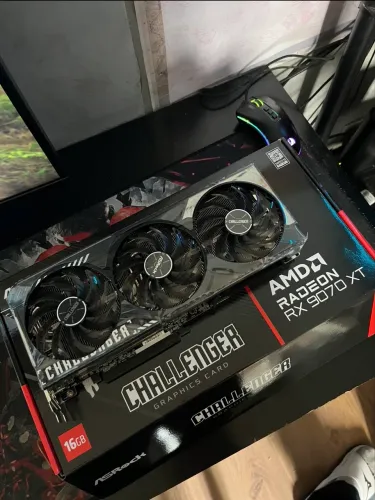 9070 XT 16GB 5 meses de garantia.