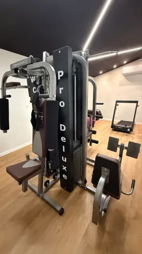 Multi Estação Pro Deluxe 184kg Anilhas Academia Completa WCT FITNESS