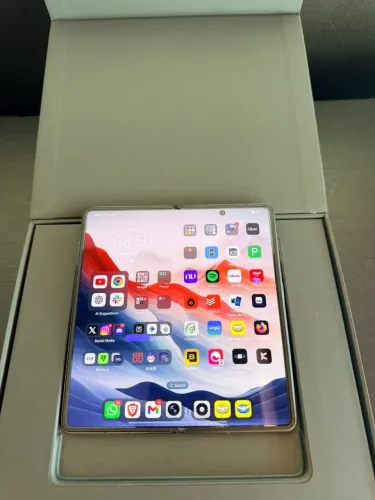 Honor Magic V3 (Celular Fino e Dobravel)