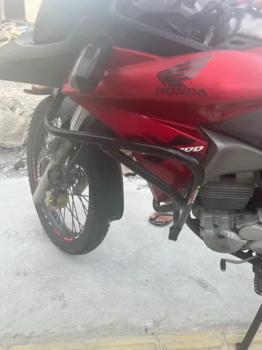 Grade protetora xre 300 de qualidade marca Mônaco 