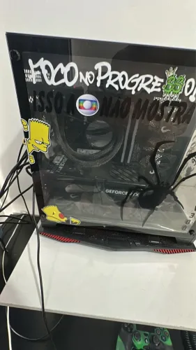 PC GAMER RTX 4060 / RYZER 5700x 3D