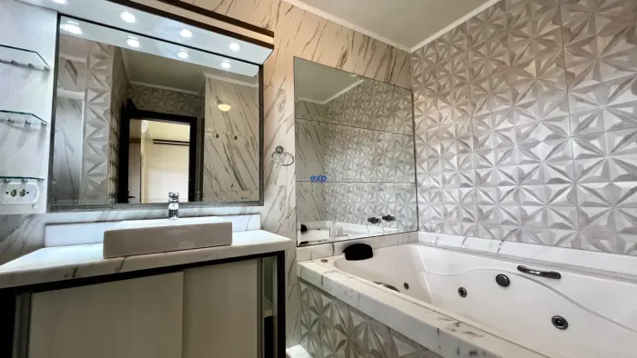 Excelente Sobrado/Triplex à venda em Curitiba no bairro Jardim das Américas!!! Localização