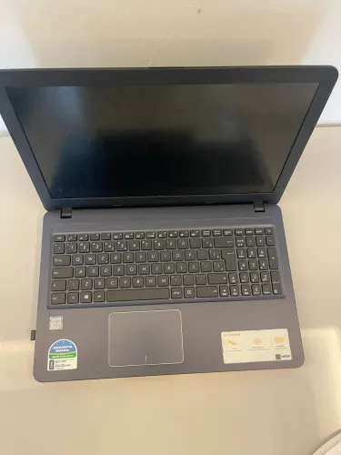 Notebook ASUS Vivobook X543UA Intel Core i3 - Excelente estado