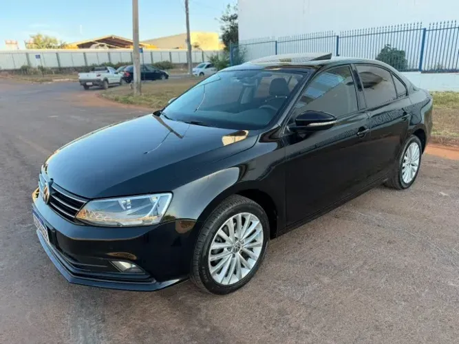 Volkswagen Jetta Comfortline 1.4 TSI 16V 4P Aut. 2016