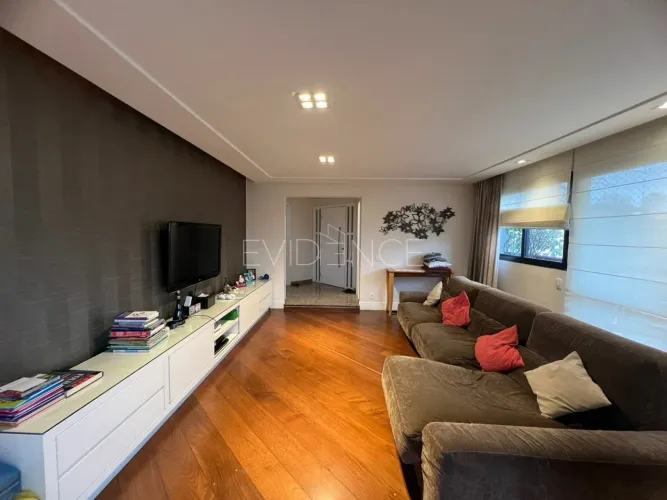 Apartamento para Venda com 3 quartos - 3 vagas - Tatuapé