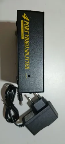 Divisor VGA 1x4