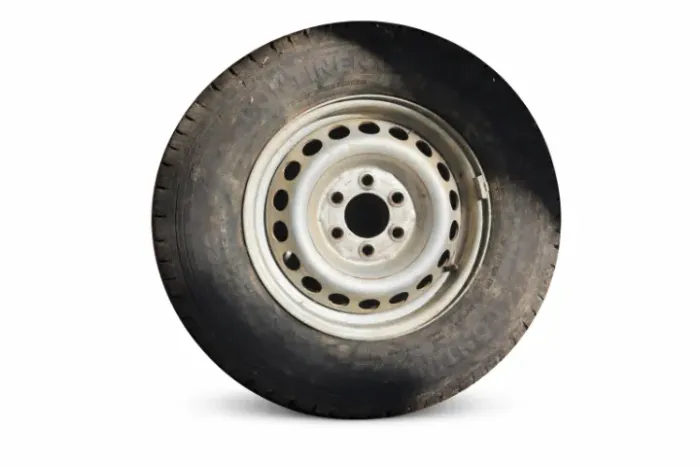 Roda Com Pneu Mercedes Sprinter 225/75 R16C