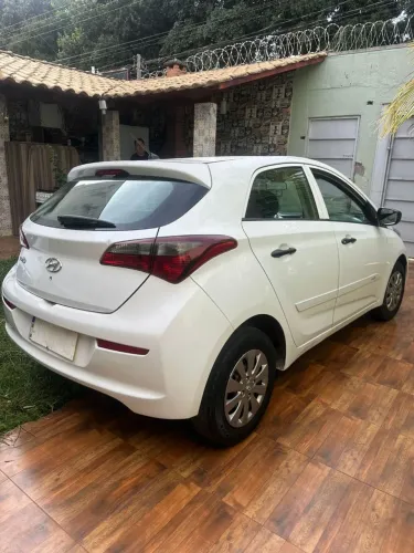 Hyundai HB20 Unique 1.0 Flex 12V Mec. 2019