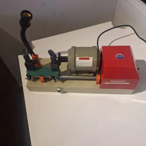 Vendo equipamento completo para confecção de chaves . Novo nunca foi usado  