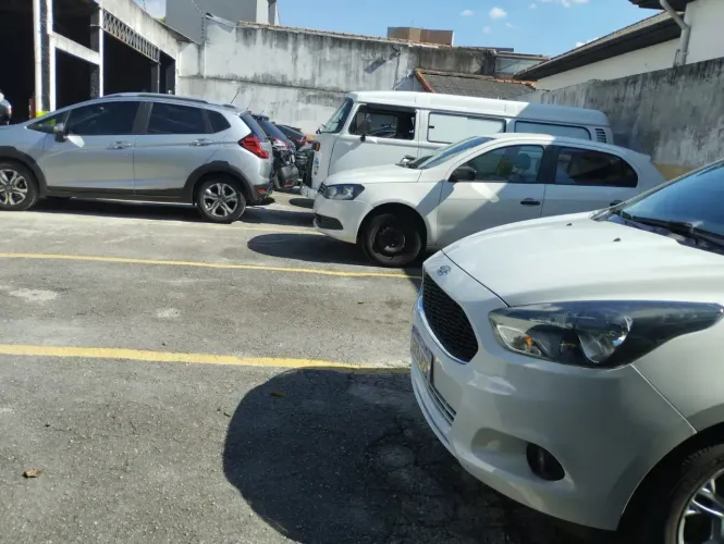 Lava Rápido e Estacionamento em Bairro de Santo André.