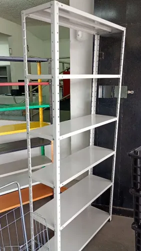 ESTANTE ACO 1.98X92X30CM 6 PRA NOVA AVISTA IMBATÍVEL R$ 300 AVISTA *