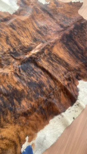 Tapete De Couro Legítimo De Boi Natural - Estampa Brindle (Tigrado)
