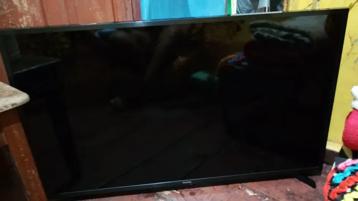 Tv Samsung 43 retirada de peças