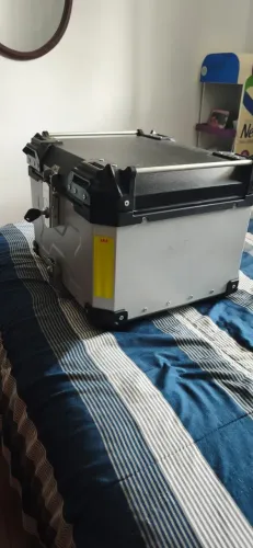 BAÚ TRASEIRO MOTO 65L PRATA - ORIGINAL