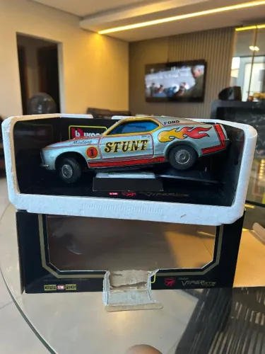 Ford Mustang Mach 1 Champion Stunt Car", marca T.P.S. (Tokyo shokai\ TOPLAY 1960/1970