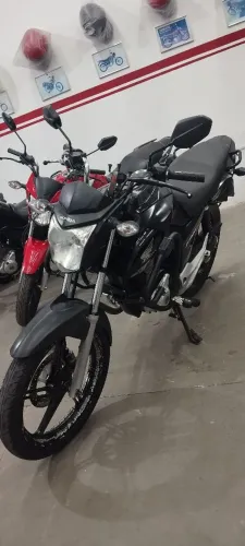Honda fan 160 ano:2016 emplacada