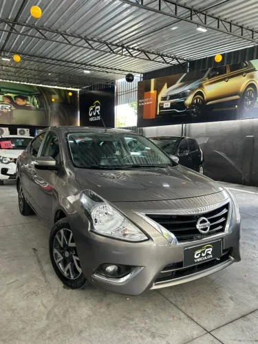 Nissan Versa Unique 1.6 16V Flexstart 4P Aut. 2017
