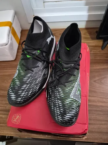 Chuteira Futsal Puma Future Match 8 IT - Preta